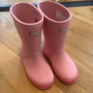 Pink Hunter rain boots- BRAND NEW